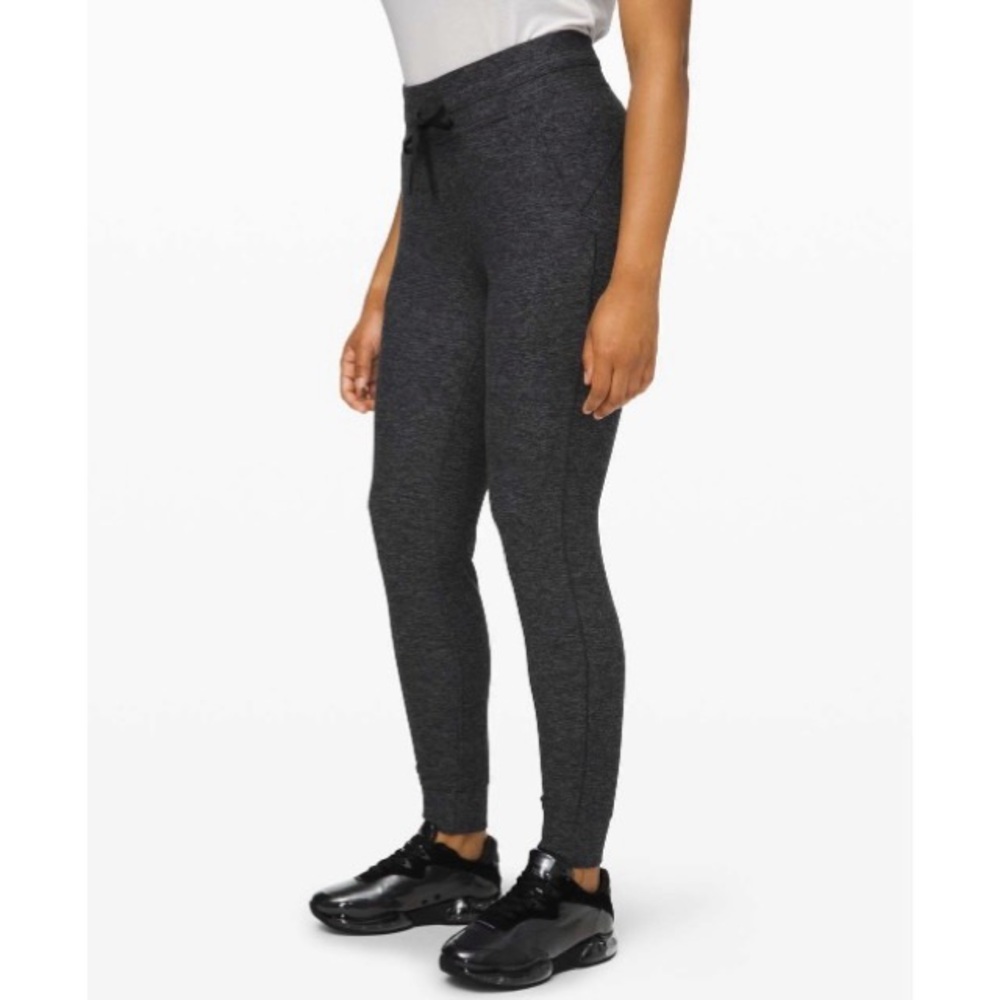 LULULEMON Ready To Rulu Pant in Heathered Dark Cast - 6